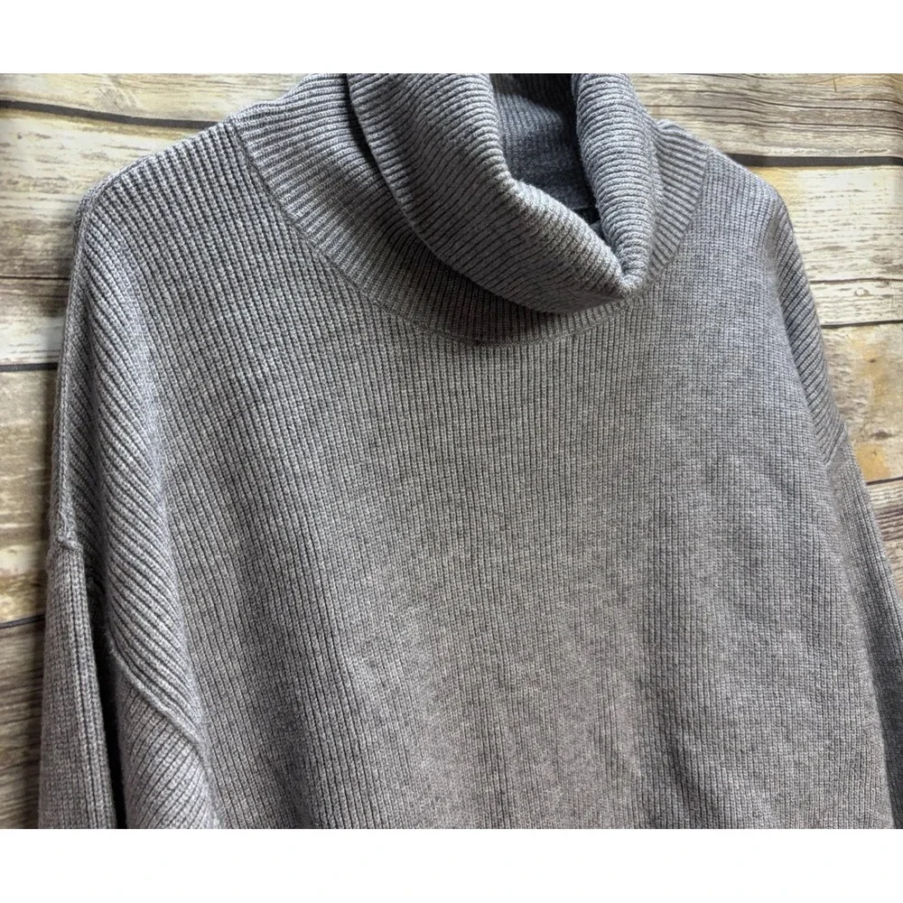 Free People Gray Turtleneck Sweater Women's Small‎ Warm Oversized Boho